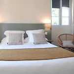 Logis Du Chene Hotell