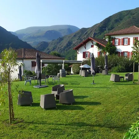 Logis Du Chene Hotel 2*