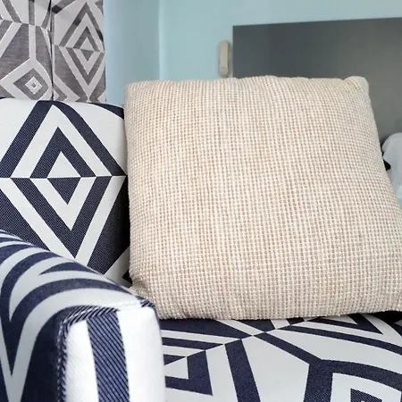 Logis Du Chene Hotel 2*