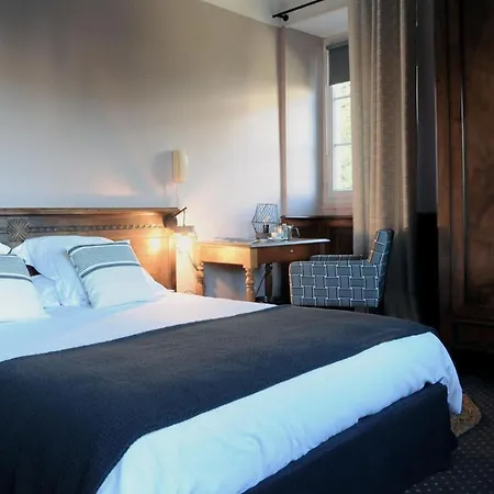 Hotel Logis Du Chene 2*