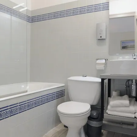 Logis Du Chene 酒店 2*