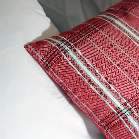 Logis Du Chene 2* 伊特克萨苏