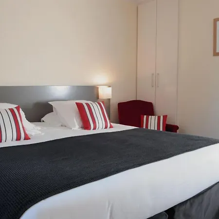 Hotel Logis Du Chene 2*