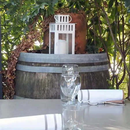 Hotel Logis Du Chene 2*