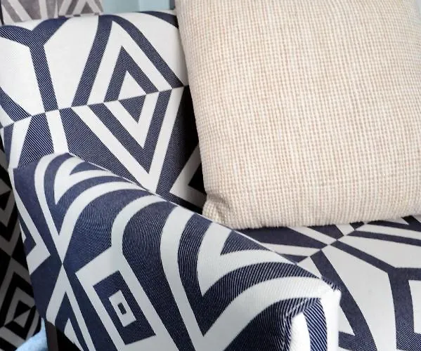 Logis Du Chene Итсасу