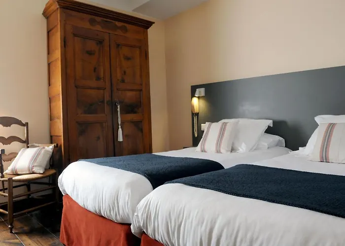 Hotel Logis Du Chene 2*