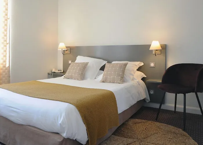 Hotel Logis Du Chene 2*